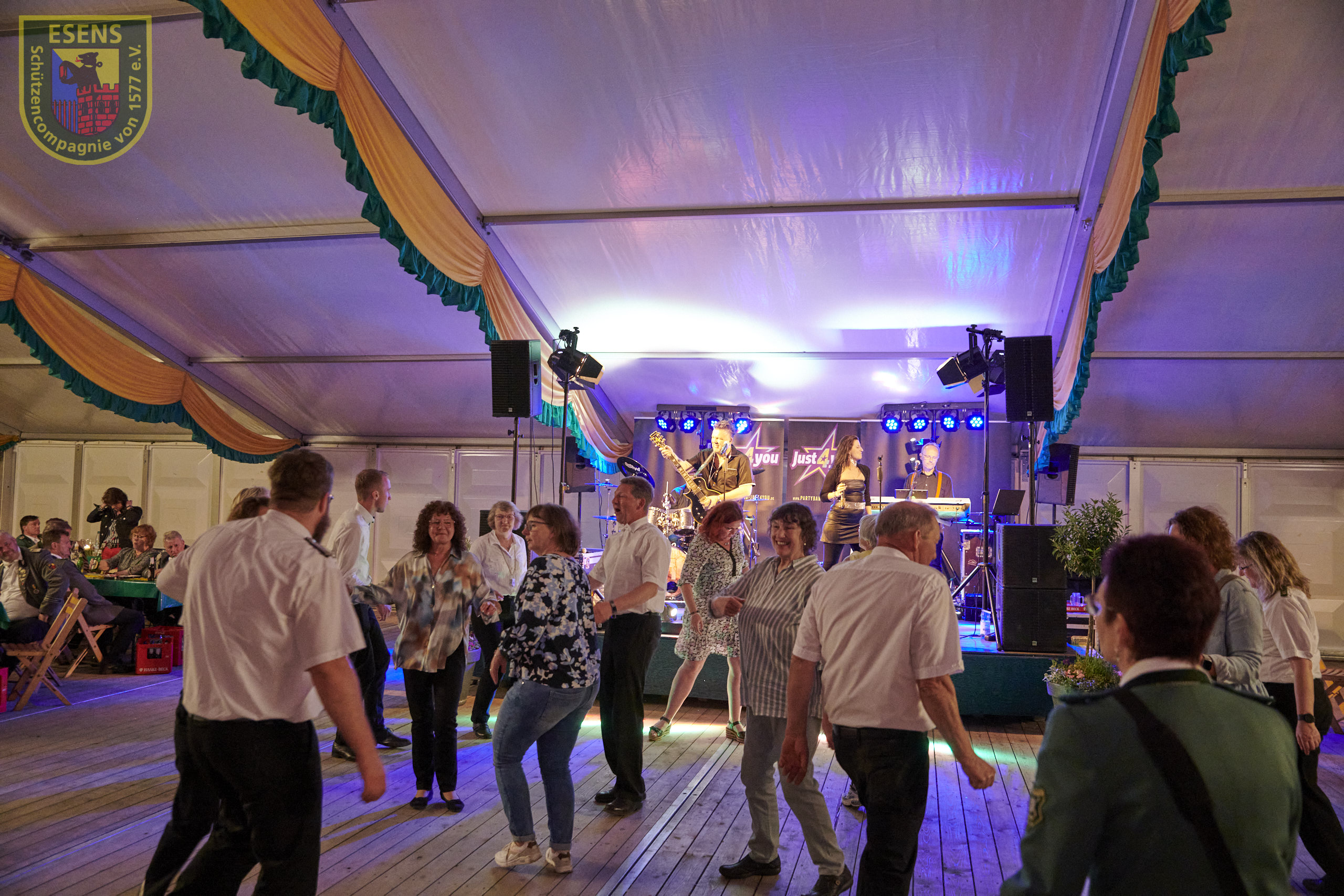 Schuetzencompagnie Esens 11 05 24 10 38 